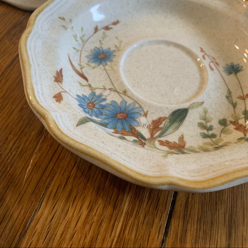 Vintage Mikasa Blue Daisies plates set of 4 Saucers - Picture 3 of 9